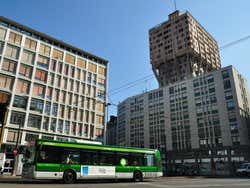 Autobus a Milano, Torre Velasca